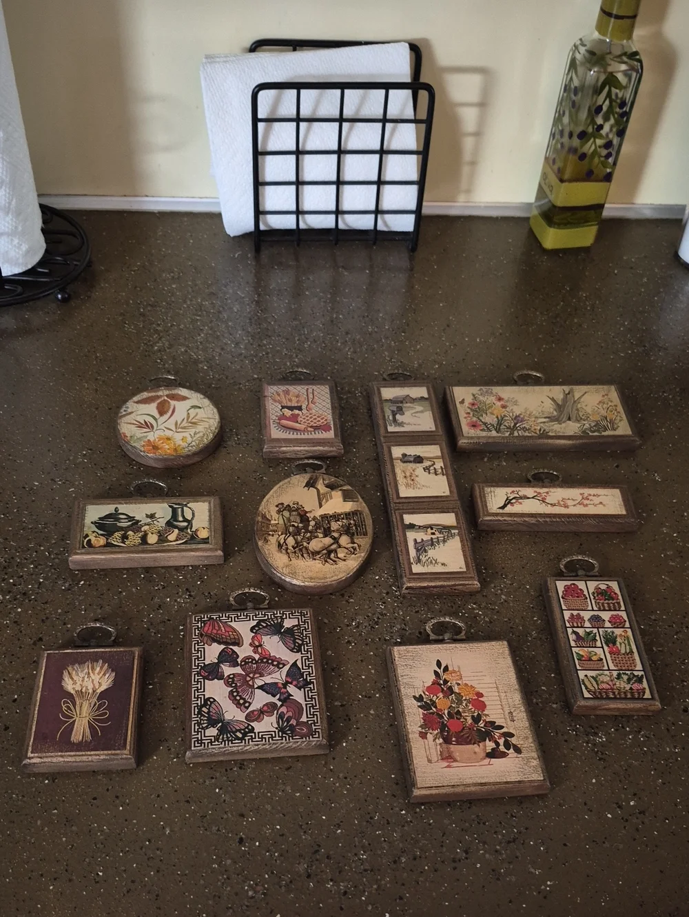 Vintage Decorative Wall Plaques Decopage 11 Total